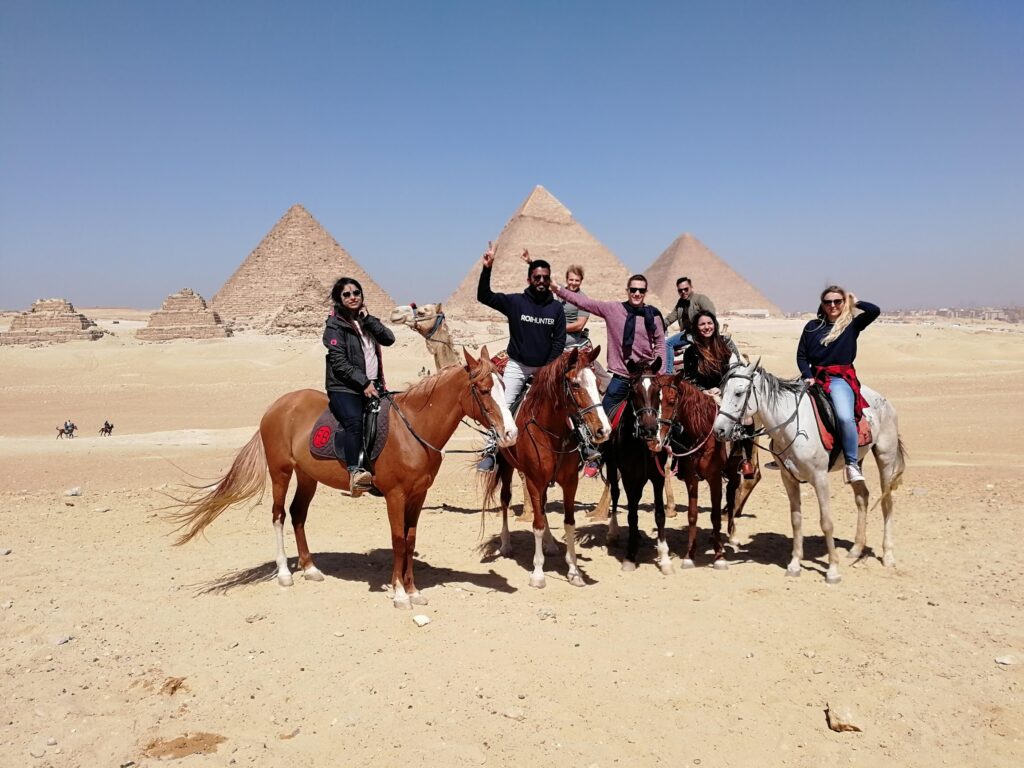 Team camel and horse trip in Giza 